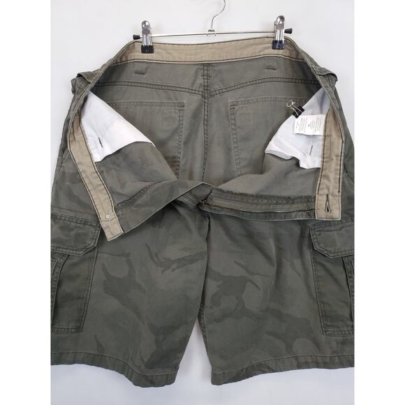 Wrangler Hero Originals Camouflage Cargo Shorts Men 38 / 10 Olive Tech Utility - Picture 9 of 10